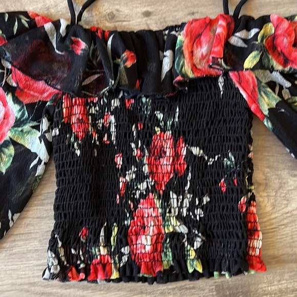 Top - Picture 2 of 4